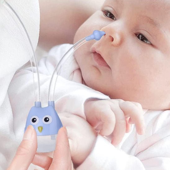 mouche bebe tube aspiration nez bebe-gros plan carrousel